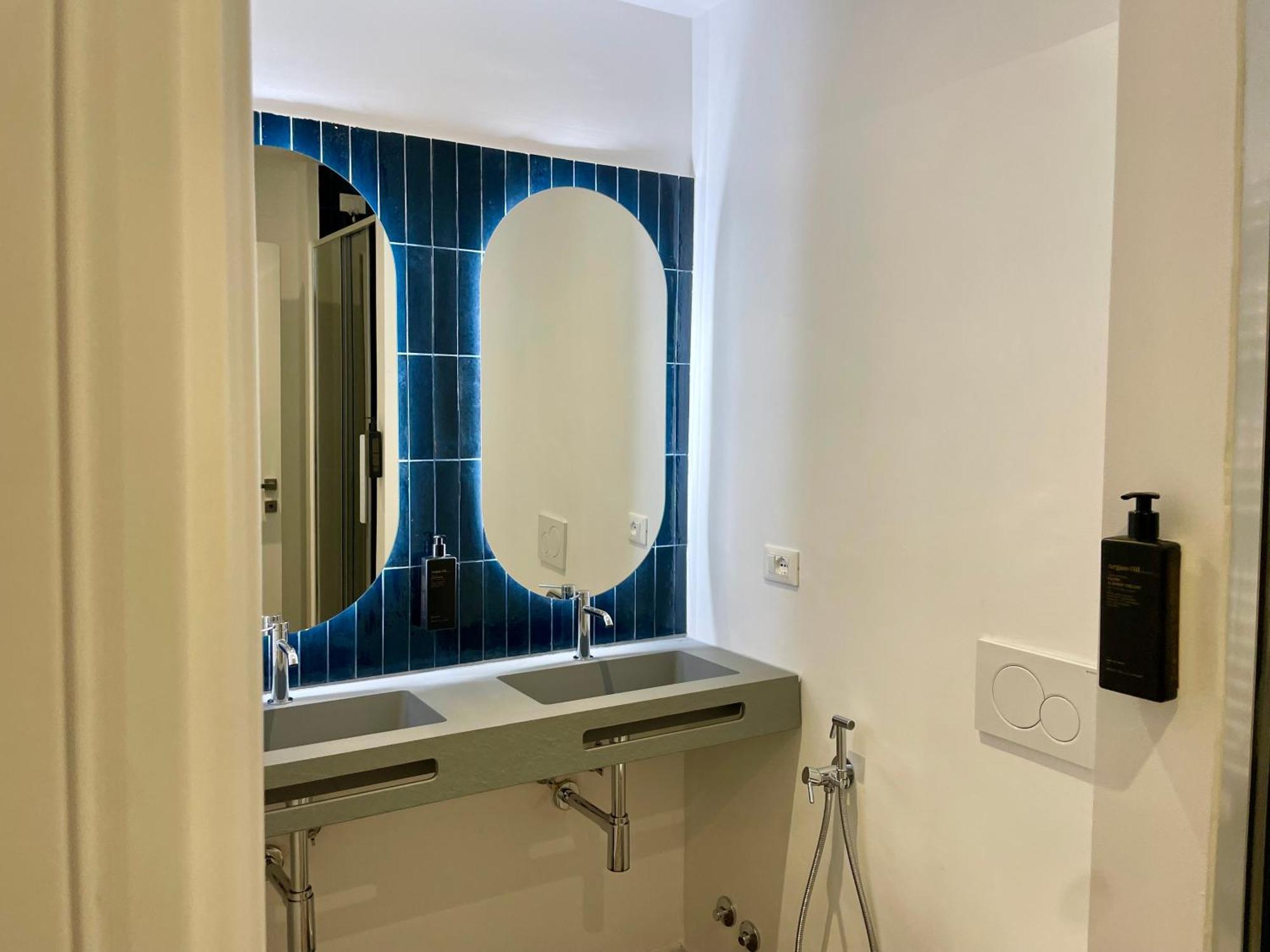 Relstay - Assarotti Suites Genova Exterior foto